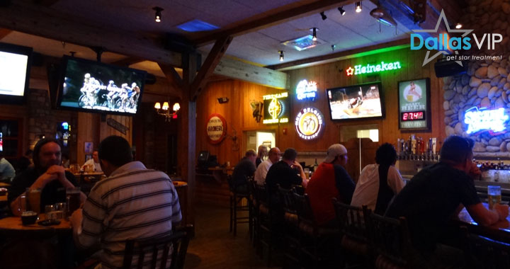 Twin Peaks Restaurant