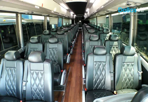 Motor Coach 56 Pas In